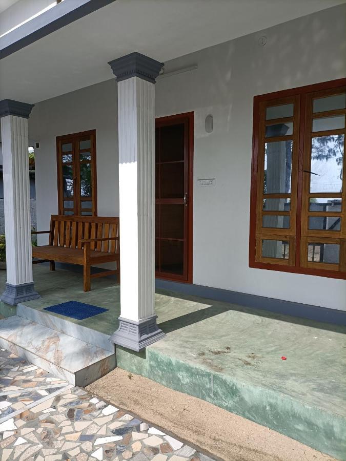 Kadalamma Beach Homestay Alappuzha Exteriör bild