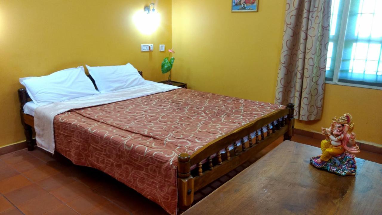 Kadalamma Beach Homestay Alappuzha Exteriör bild